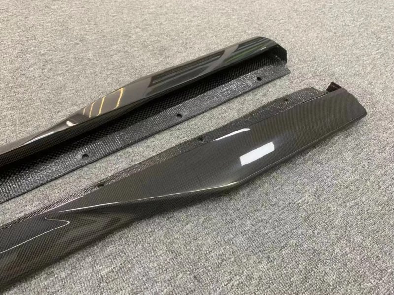 High Quality Fast Delivery Whole Sale Price Dry Carbon Fiber M Style Side Skirt Body Kits for F8